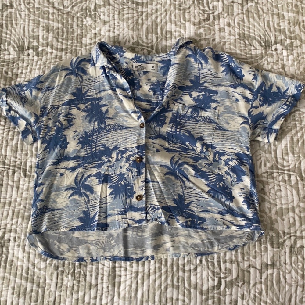 blue hawaiian button down crop top